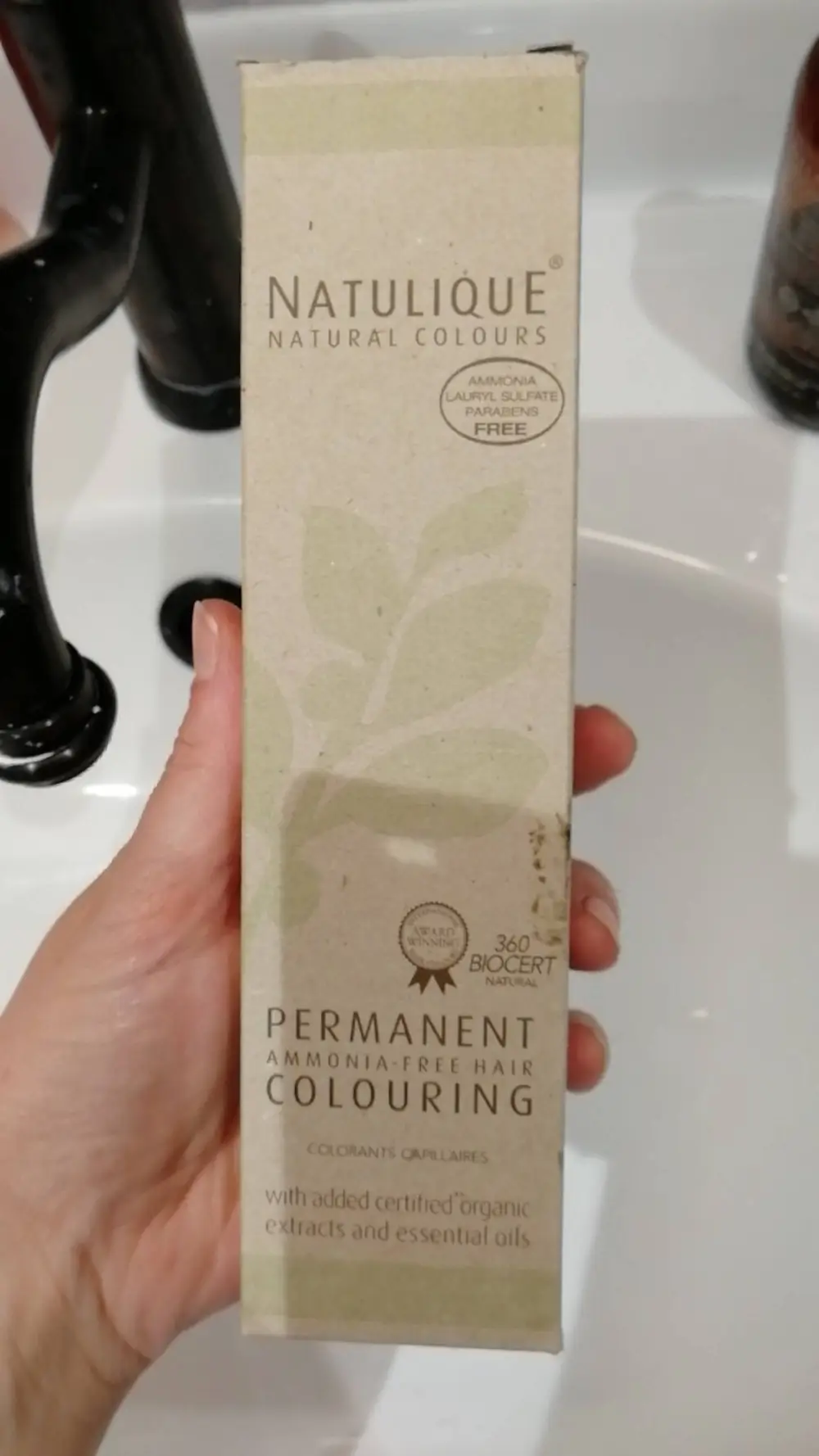 NATULIQUE - Permanent colouring 5.0 light brown
