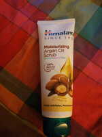 HIMALAYA - Moisturizing argan oil scrub - Gently exfoliantes moisturizes