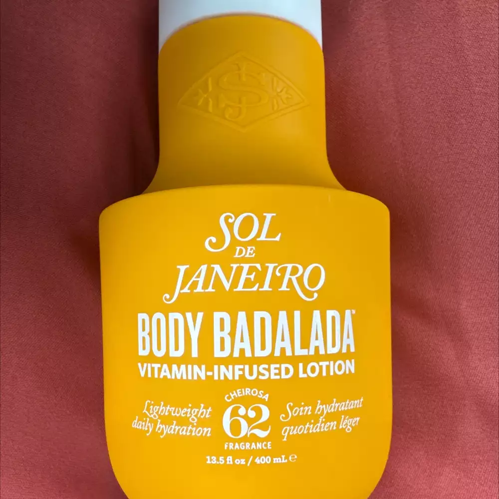 SOL DE JANEIRO - Body badalada vitamin-infused lotion