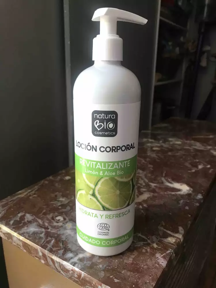 NATURABIO COSMETICS - Revitalizante - Locion corporal limon & aloe bio