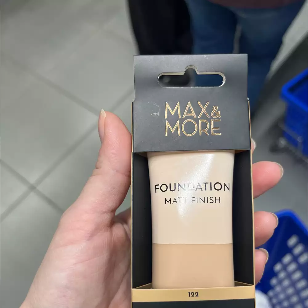 MAX & MORE - Fond de teint finition mate 122