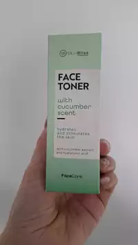 SKINBLISS - Face toner with cucumber scent