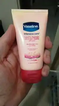 VASELINE - Healthy hands stronger nails