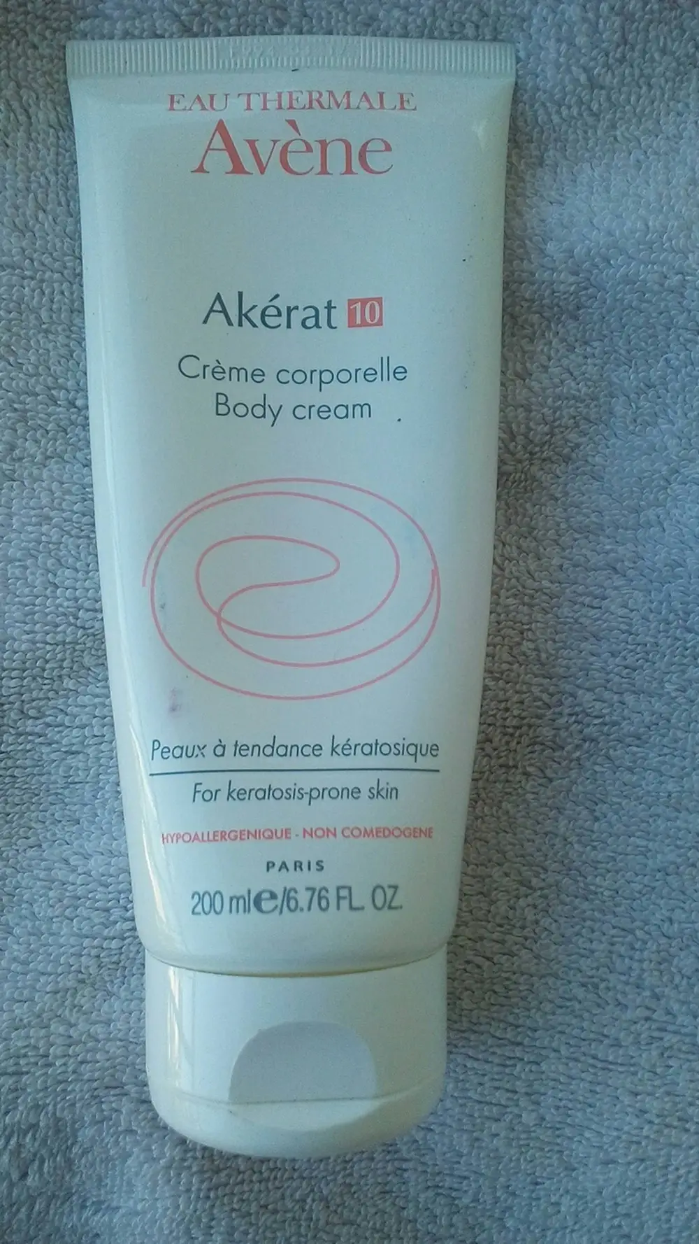 AVÈNE - Akerat 10 - Crème corporelle