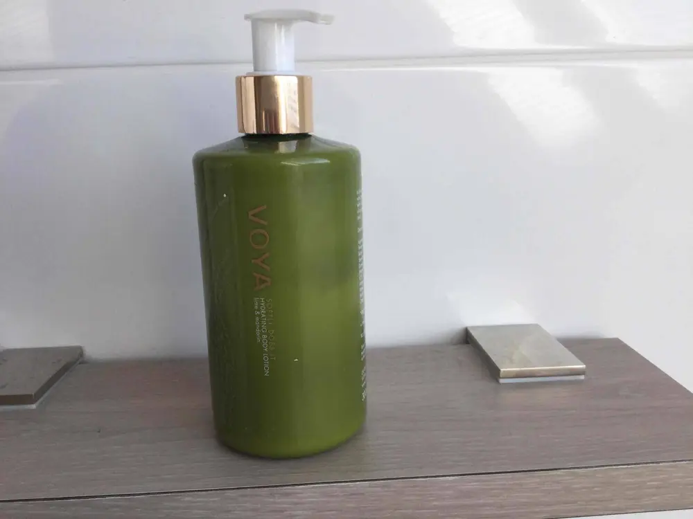 VOYA - Softy does it - Hydrating body lotion