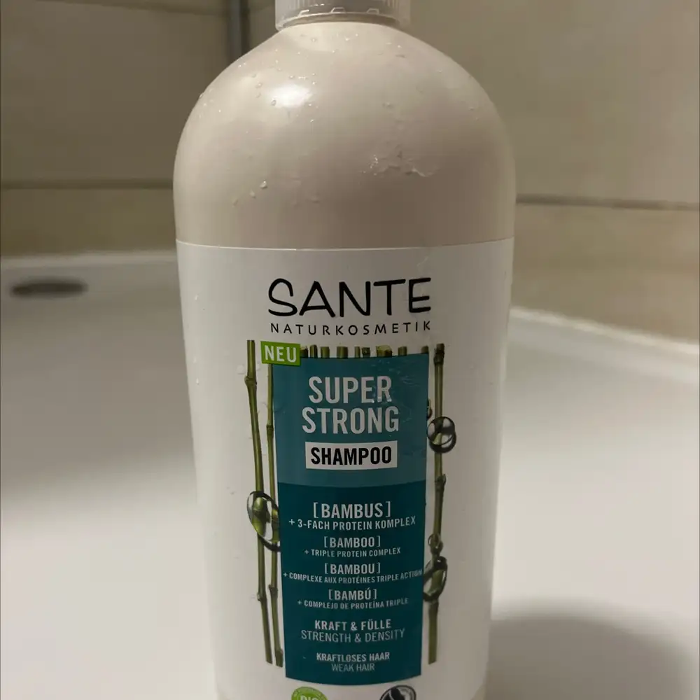 SANTE NATURKOSMETIK - Super strong shampoo 