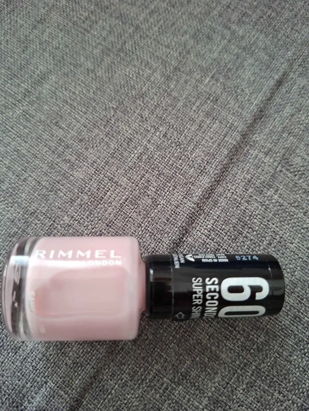 RIMMEL - 60 Seconds super shine - Vernis à ongles