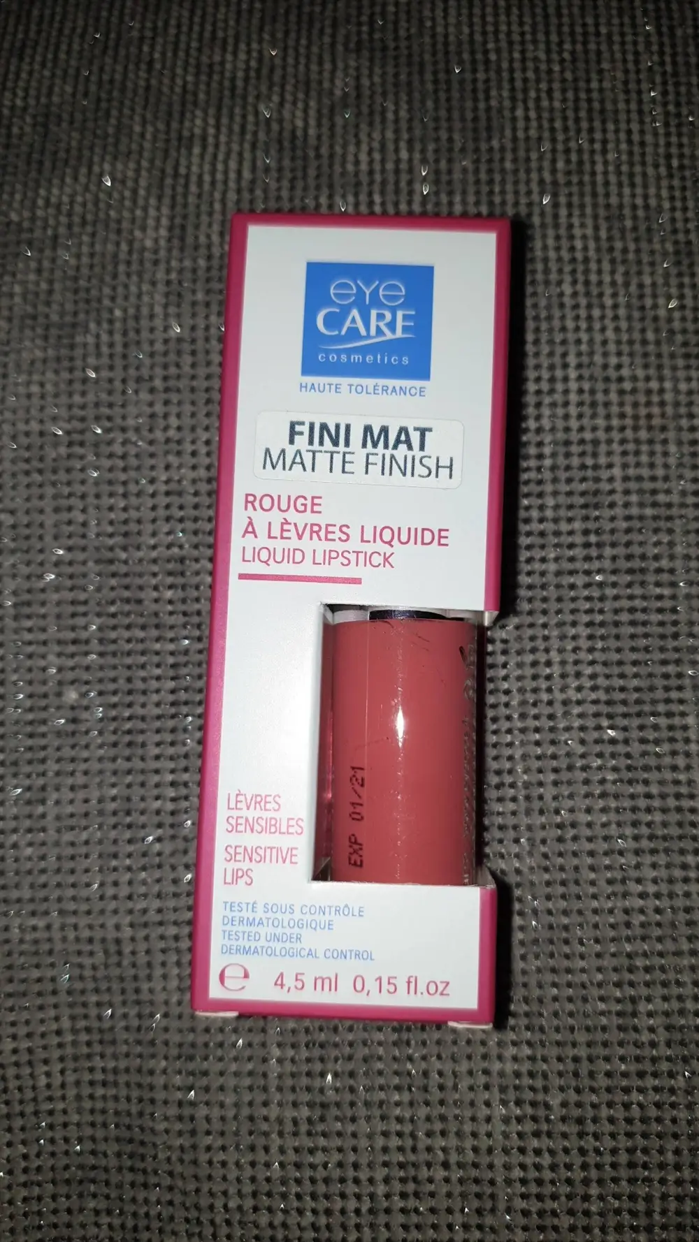 EYE CARE COSMETICS - Rouge à lèvres liquide