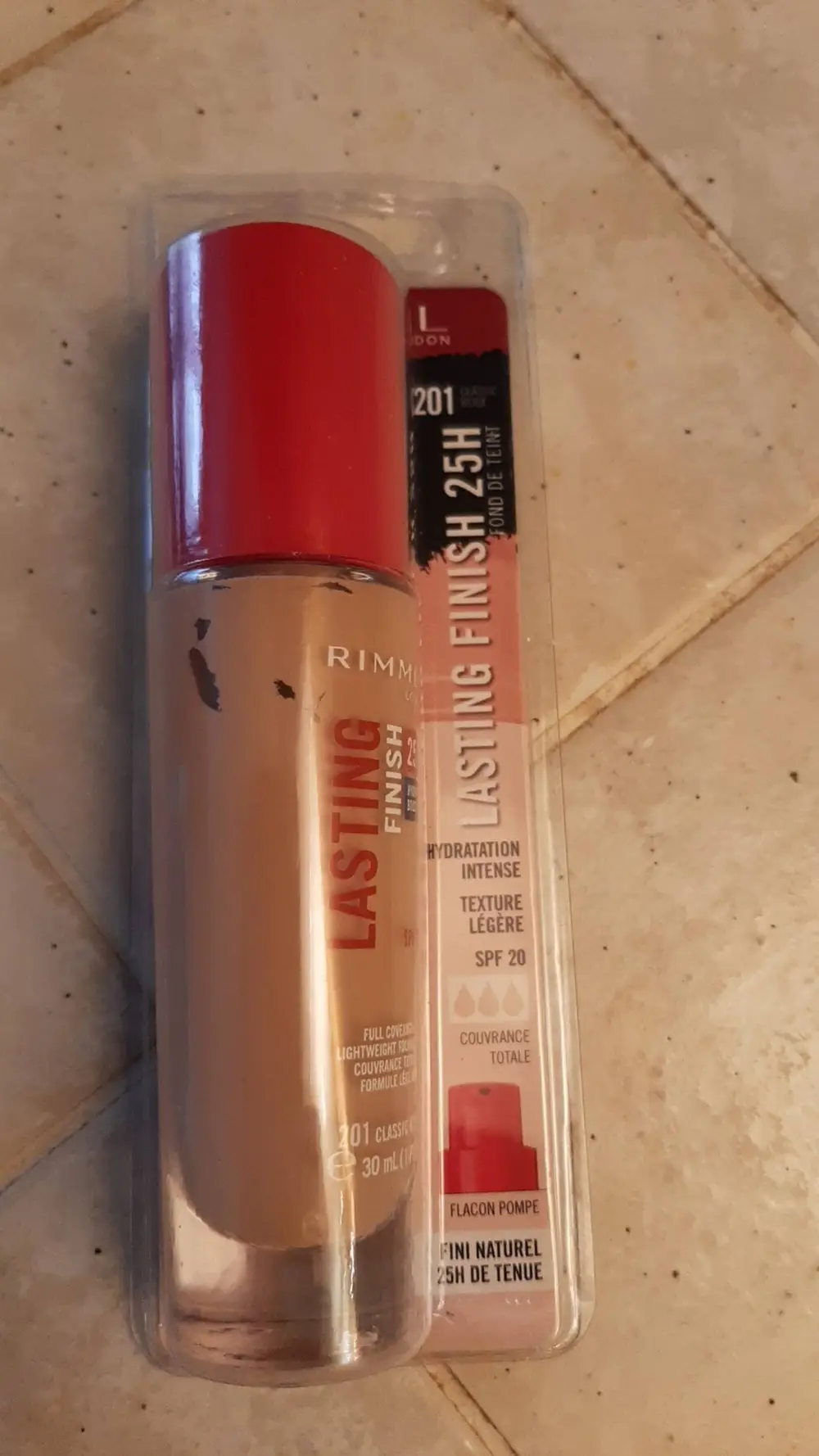 RIMMEL - Lasting finish 25h - Fond de teint