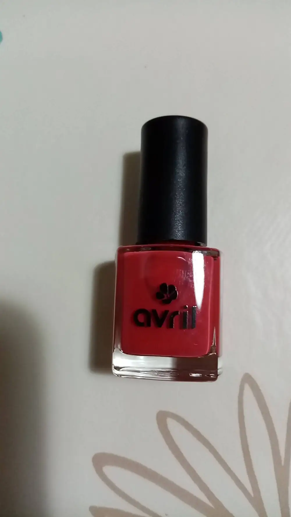 AVRIL - Rouge rétro - Vernis à ongles