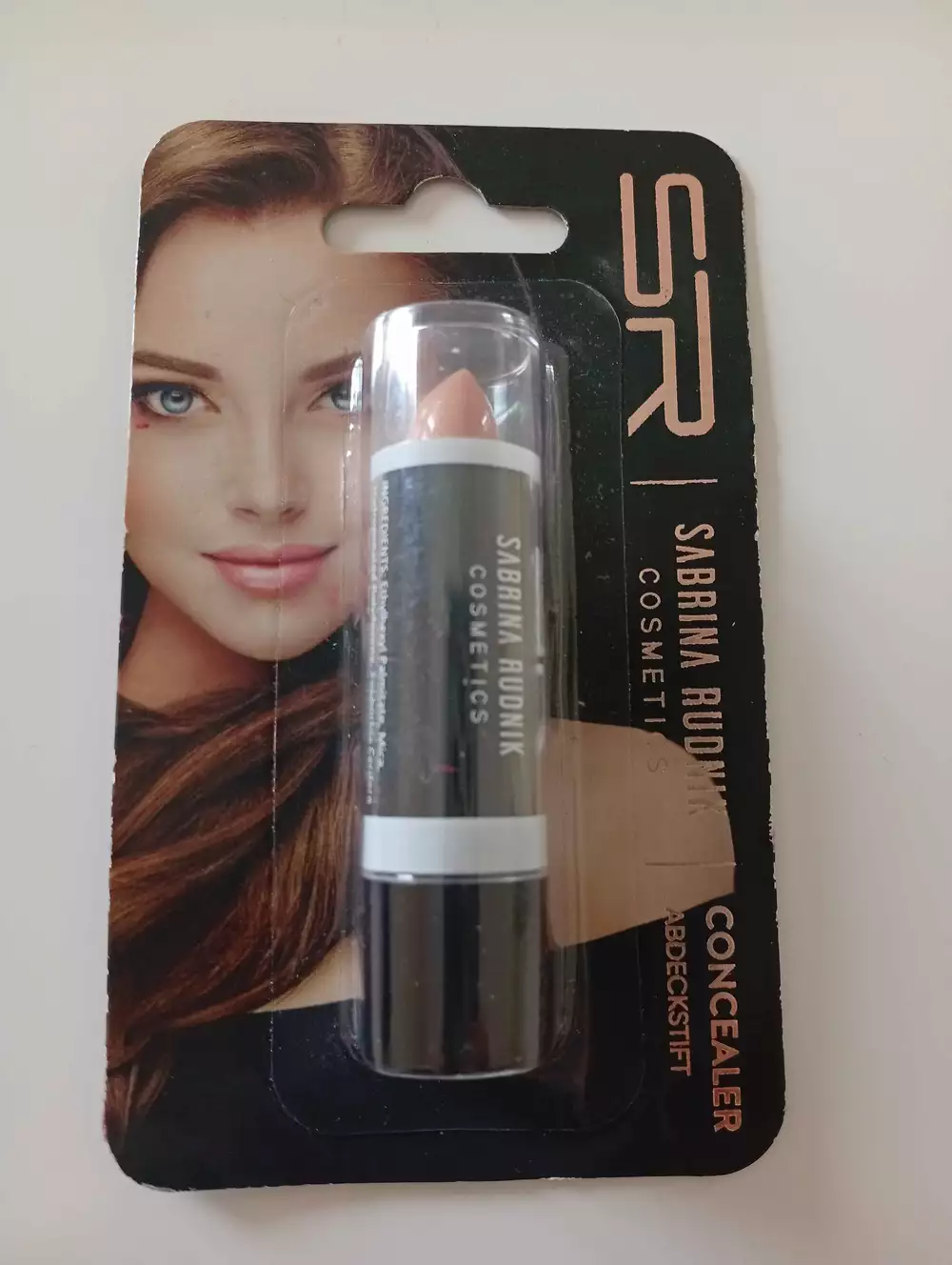 SABRINA RUDNIK COSMETICS - Concealer colour number 03