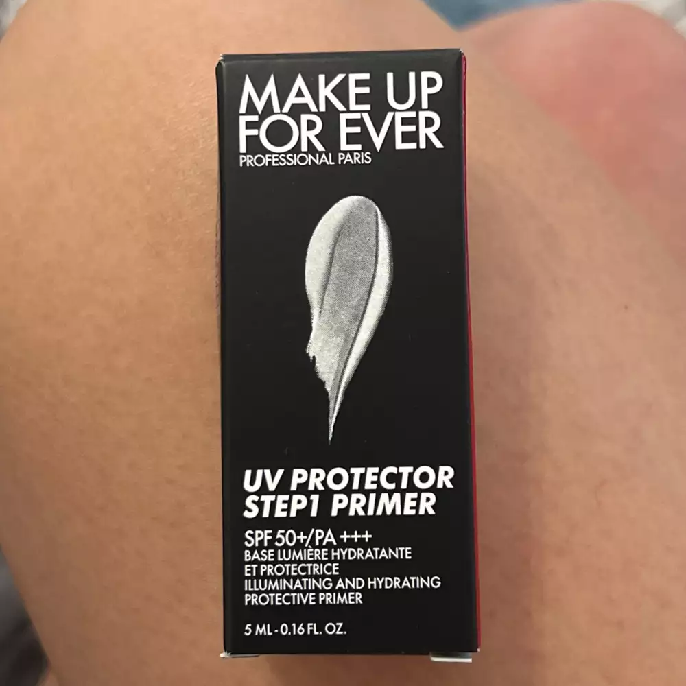 MAKE UP FOR EVER - UV protector step1 primer - Base lumière hydratante et protectrice