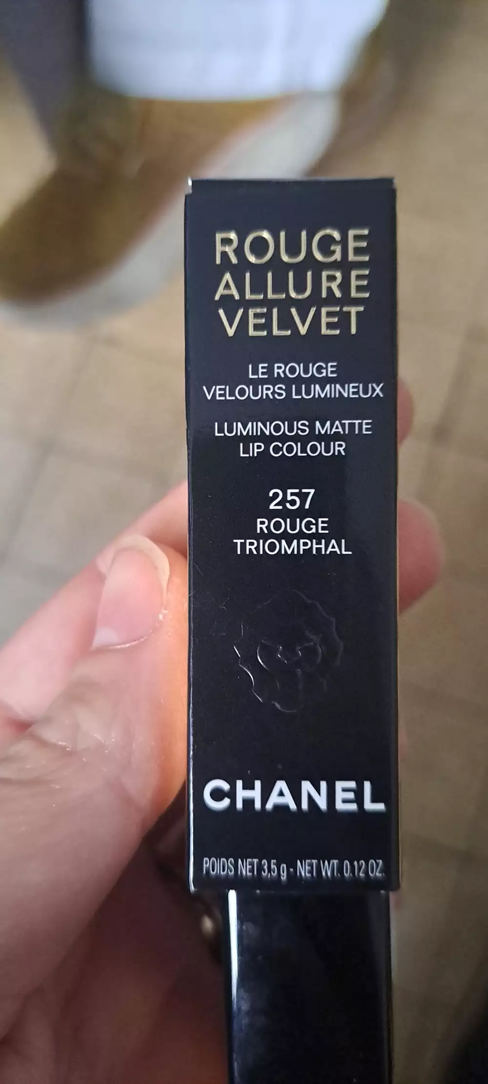 CHANEL - Rouge allure velvet - Lip colour 257