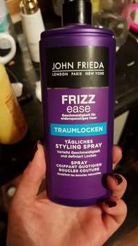 JOHN FRIEDA - Frizz ease traumlocken - Spray coiffant boucles couture