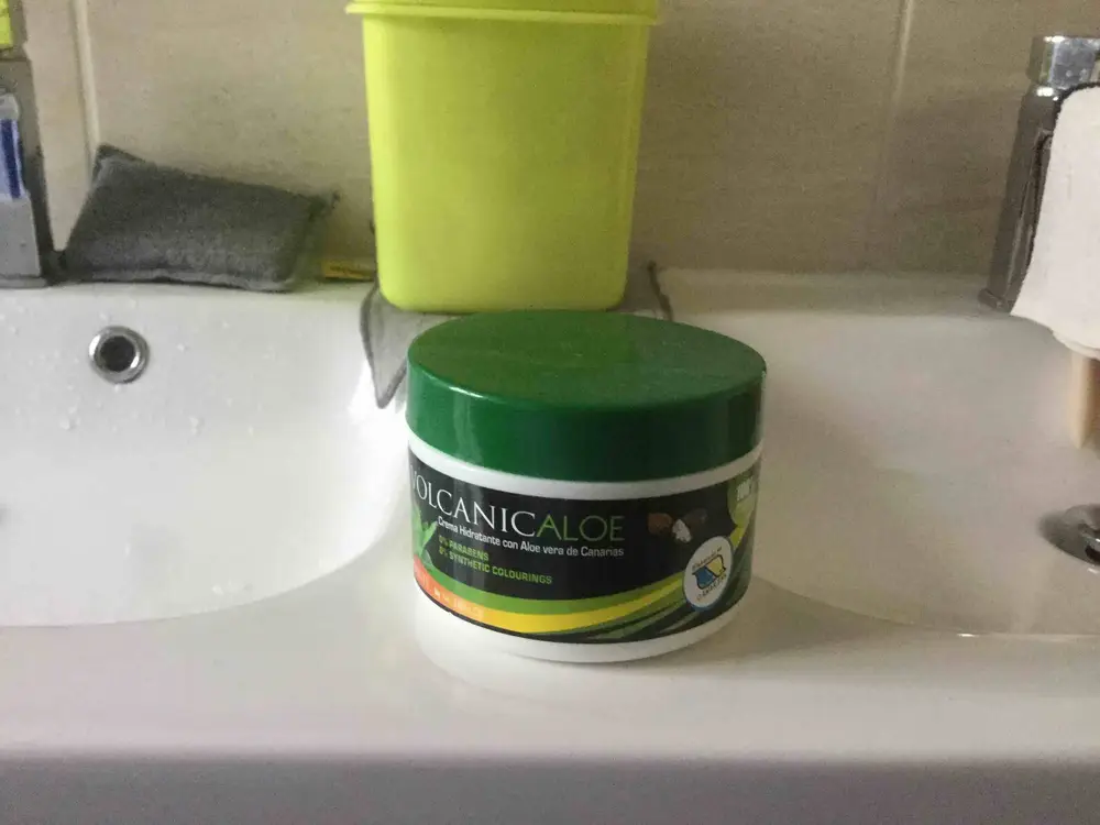 NUTRALOE - Volcanic aloe - Crema hidratante con aloe vera de canarias