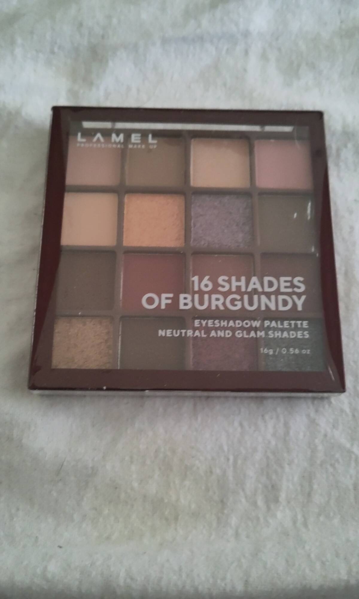 LAMEL - 16 shades of burgundy - Eyeshadow palette