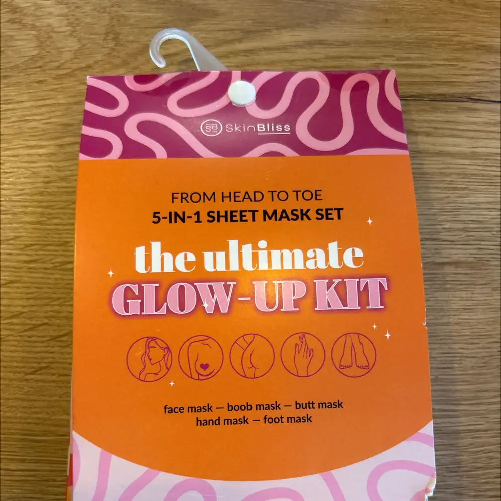 SKINBLISS - The ultimate glow up kit - 5-in-1 Sheet mast set