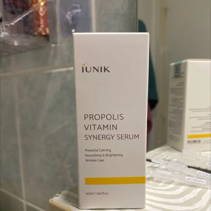 IUNIK - Propolis vitamin synergy serum