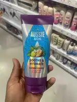 AUSSIE - Soothe & hydrate - Conditioner