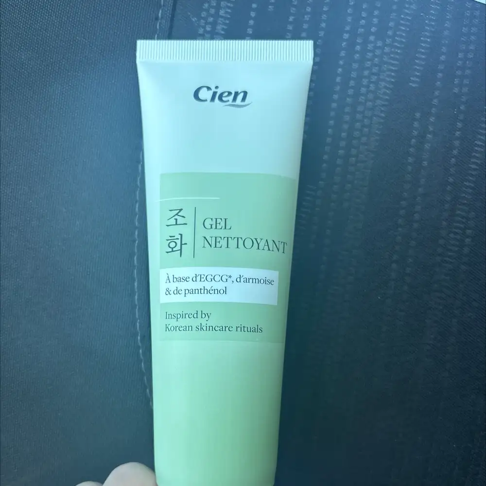 CIEN - Gel nettoyant à base d'egcg d'armoise et de panthénol