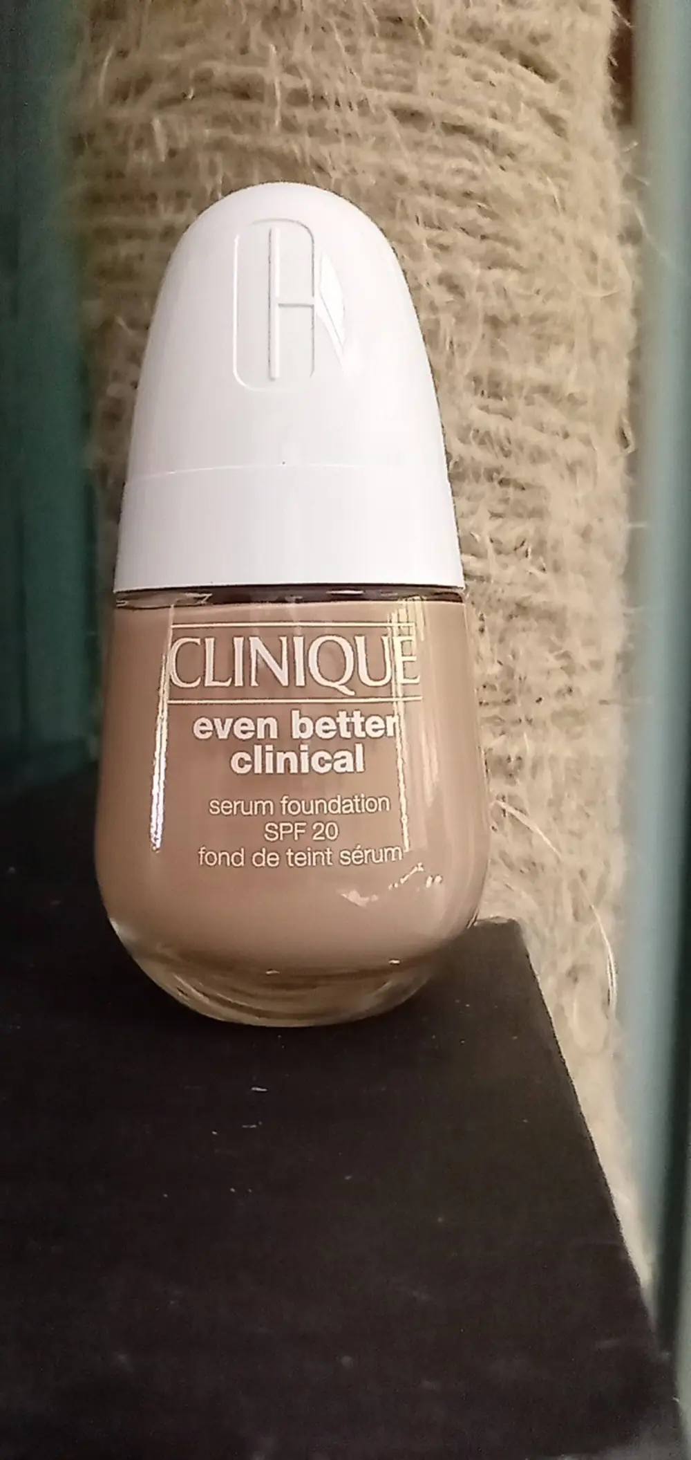 CLINIQUE - Even better clinical - Fond de teint SPF 20