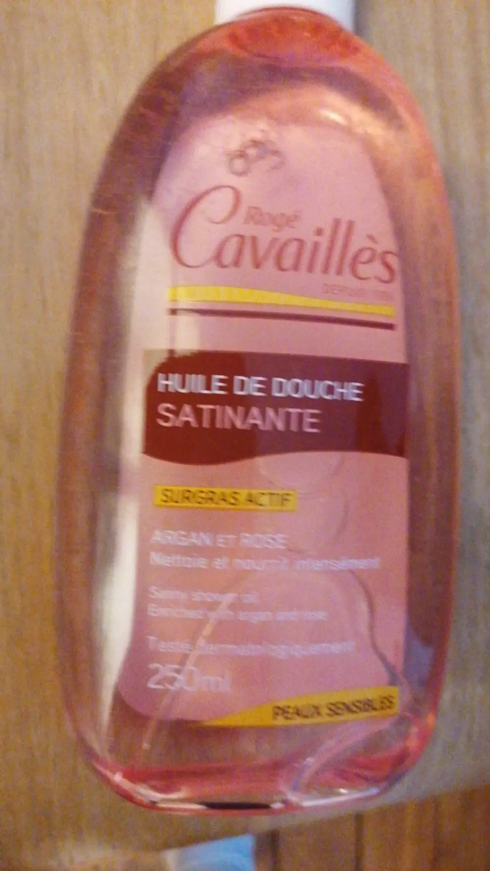 ROGÉ CAVAILLÈS - Huile de douche satinante 