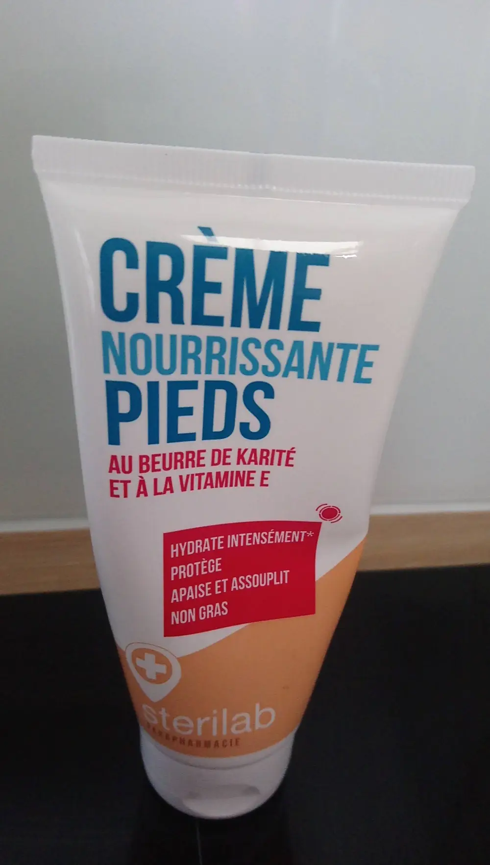 STERILAB - Crème nourrissante pieds 