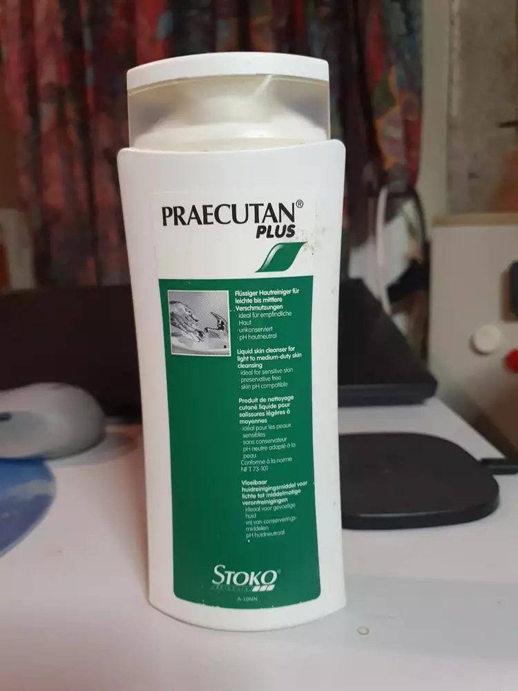 STOKO - Praecutan plus - Produit de nettoyage cutané liquide