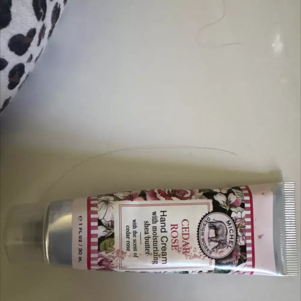 MICHEL DESIGN WORKS - Cedar rose - Hand cream