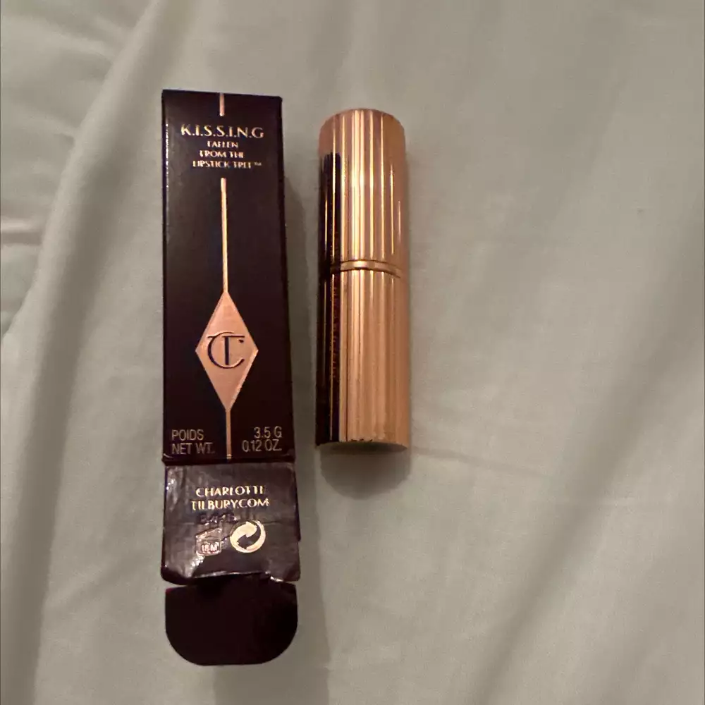 CHARLOTTE TILBURY - K.I.S.S.I.N.G - Rouge à lèvres 