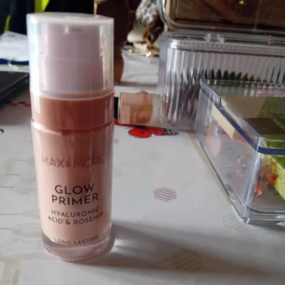MAX ET MORE - Glow primer hyaluronic acid & rosehip 