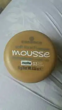 ESSENCE - Soft touch mousse matte 03