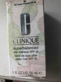 CLINIQUE - Superbalanced - Teint de soie effet peau nue spf 15 