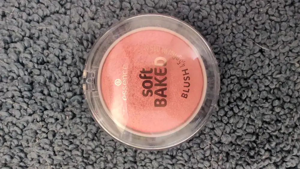 ESSENCE - Soft baked - Blush 30 rose all day