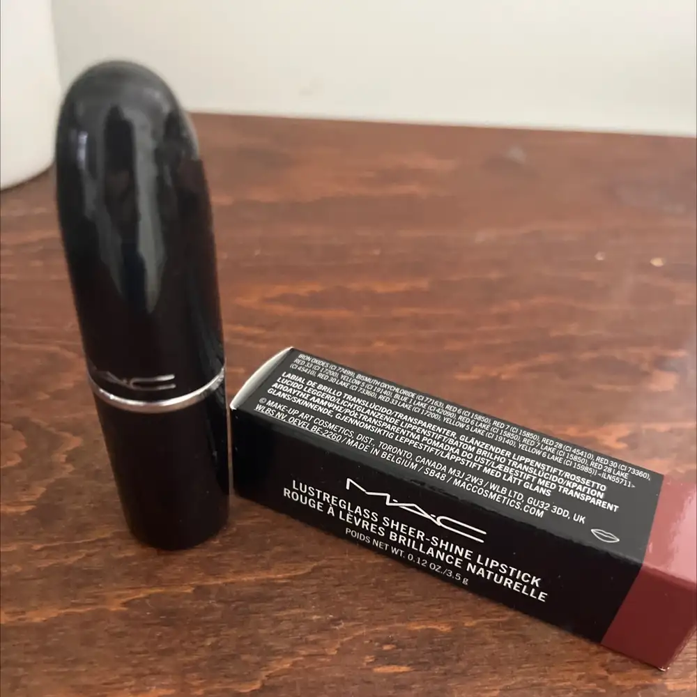 MAC - Rouge à lèvres brillance naturelle