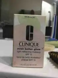 CLINIQUE - Even better glow - Fond de teint révélateur d'éclat SPF 15