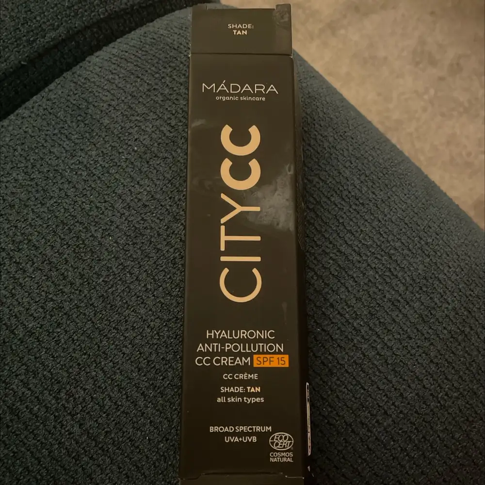 MÁDARA - City CC - Hyaluronic anti-pollution CC cream SPF 15