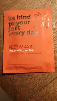 DAYES - Be kind to your feet every day - Feet mask