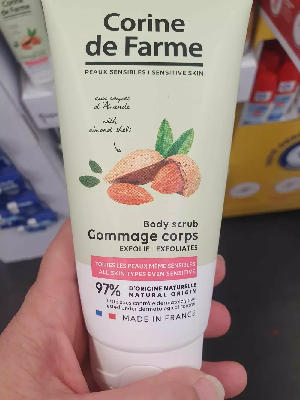CORINE DE FARME - Gommage corps exfolie aux coques d'amande