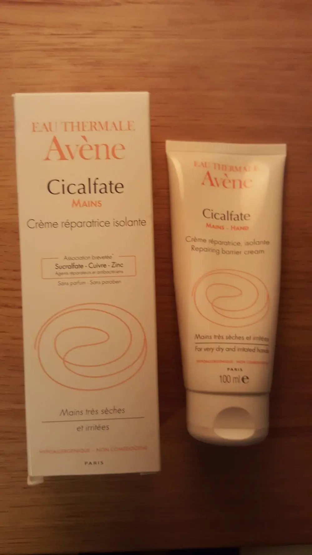 AVÈNE - Cicalfate - Crème mains réparatrice isolante