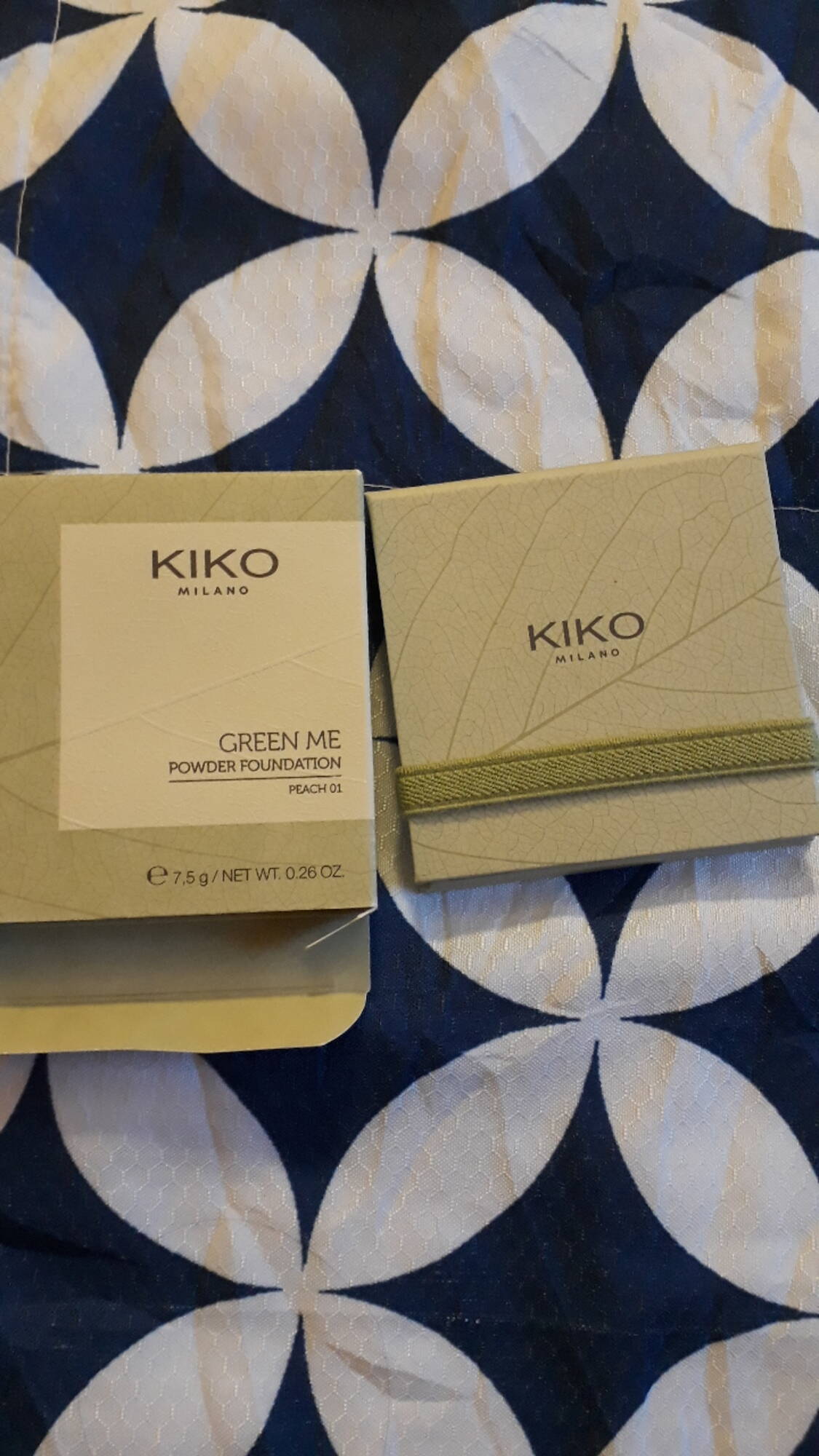 KIKO - Green me - Powder foundation peach 01