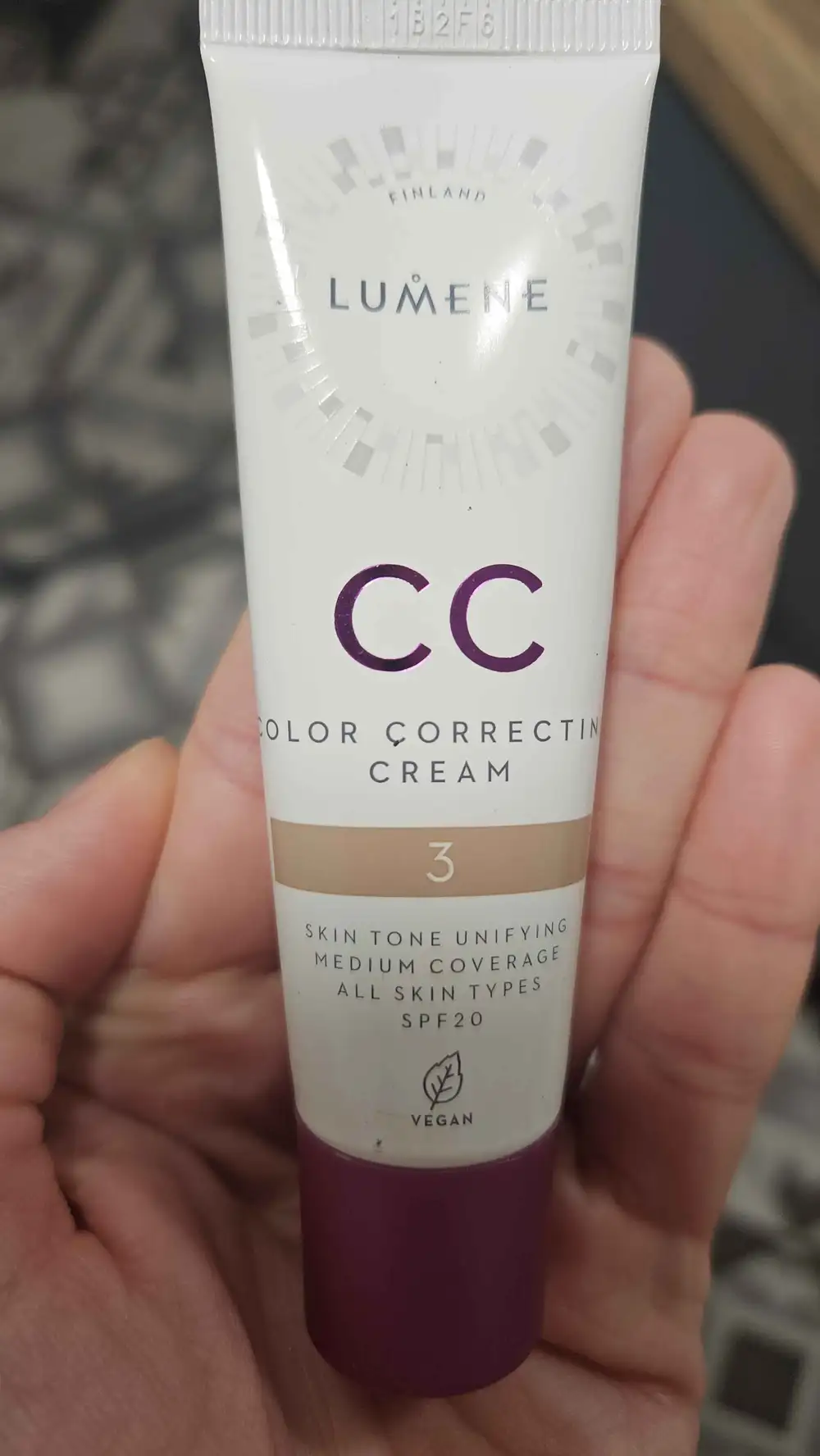 LUMENE - CC color correcting cream 3