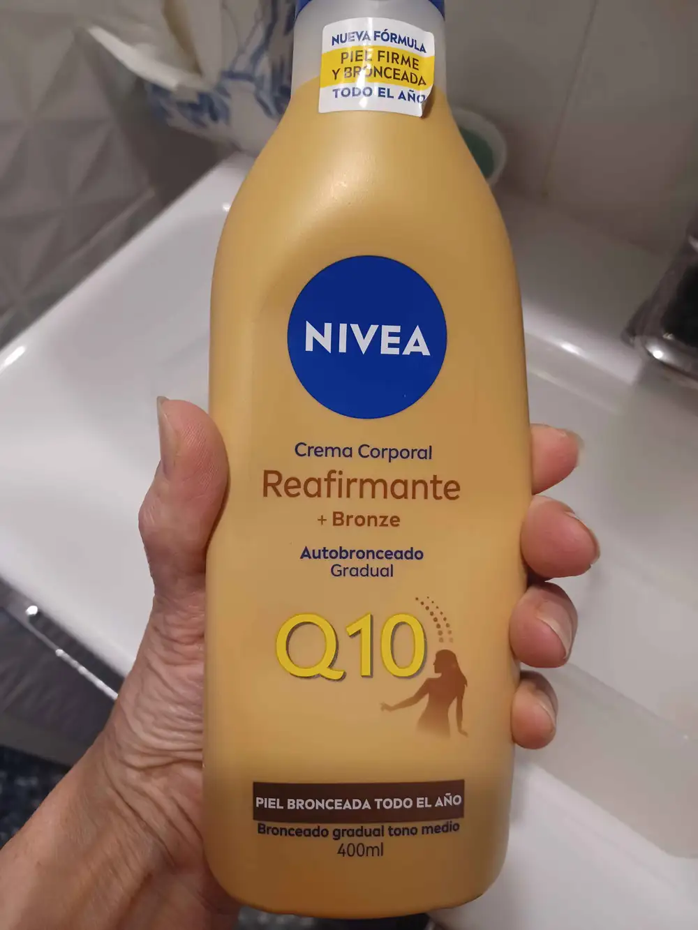 NIVEA - Crema corporal reafirmante + bronze - Autobronceado gradual q10