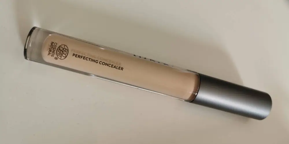 MÁDARA - Perfecting concealer