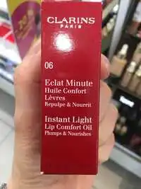 CLARINS - Eclat minute - Huile confort lèvres 06