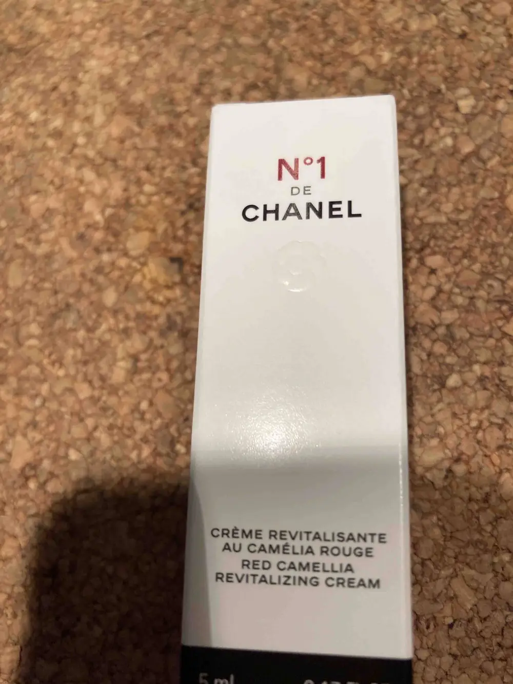 CHANEL - Crème revitalisante au camélia rouge