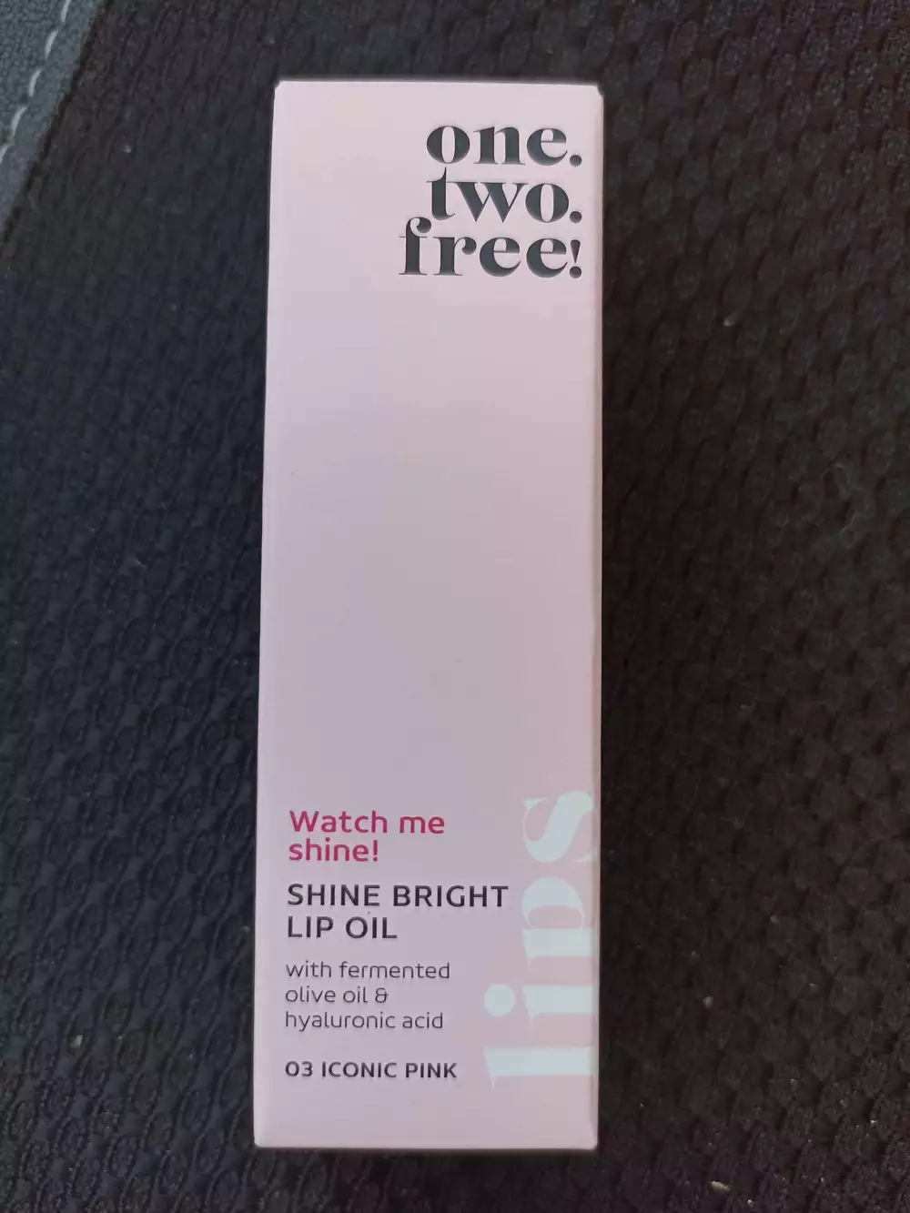 ONE.TWO.FREE! - Watch me shine ! - Shine bright lip oil 03 iconic pink