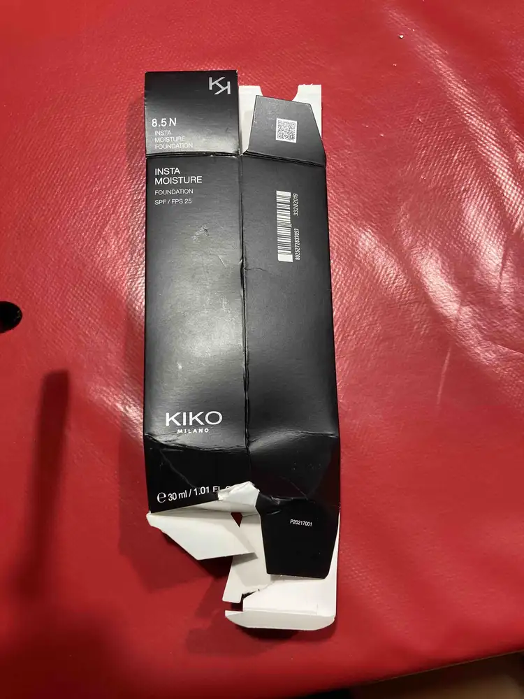 KIKO - Insta moisture -  8.5N Foundation SPF 25