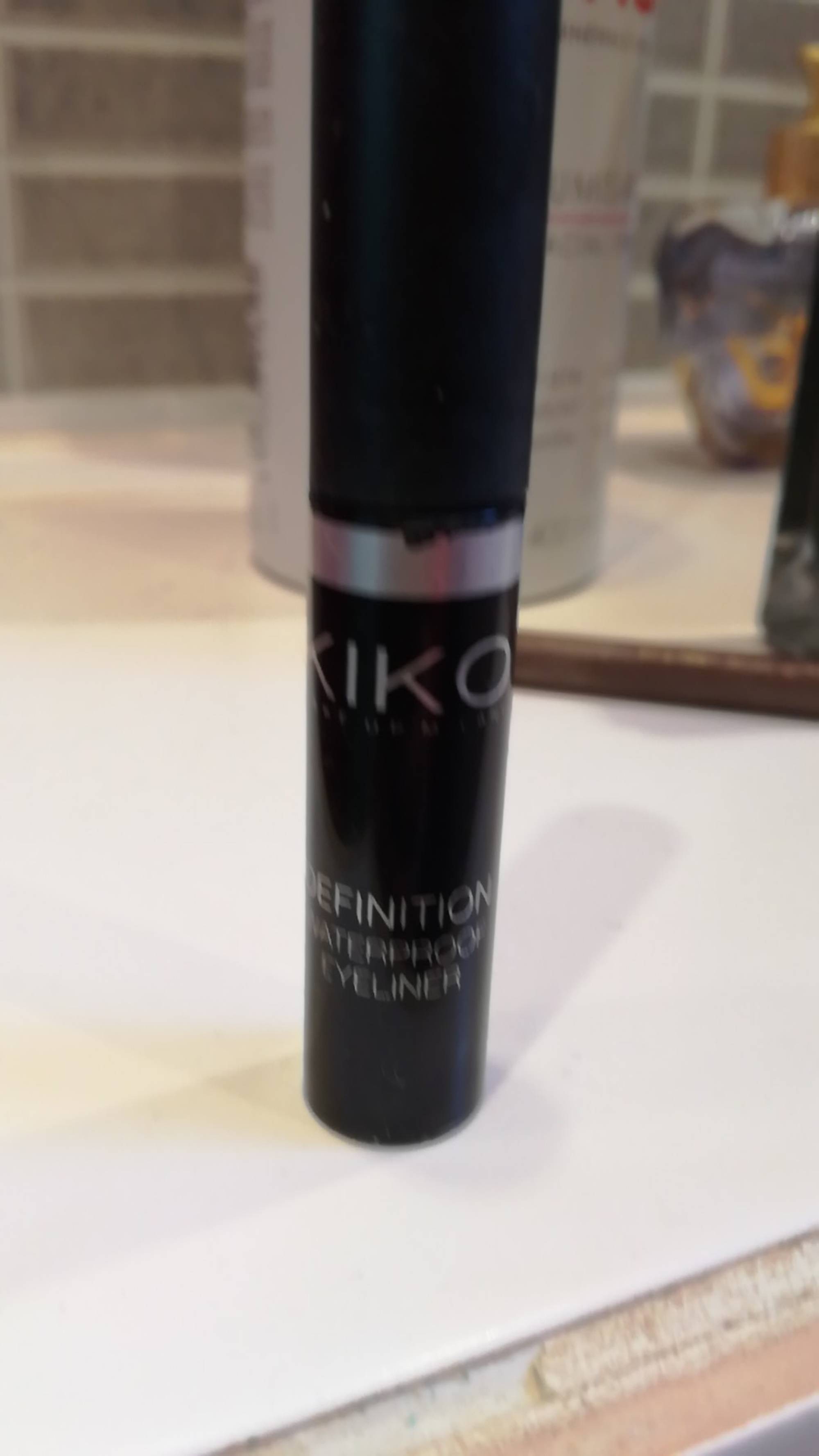 KIKO - Definition waterproof eyeliner