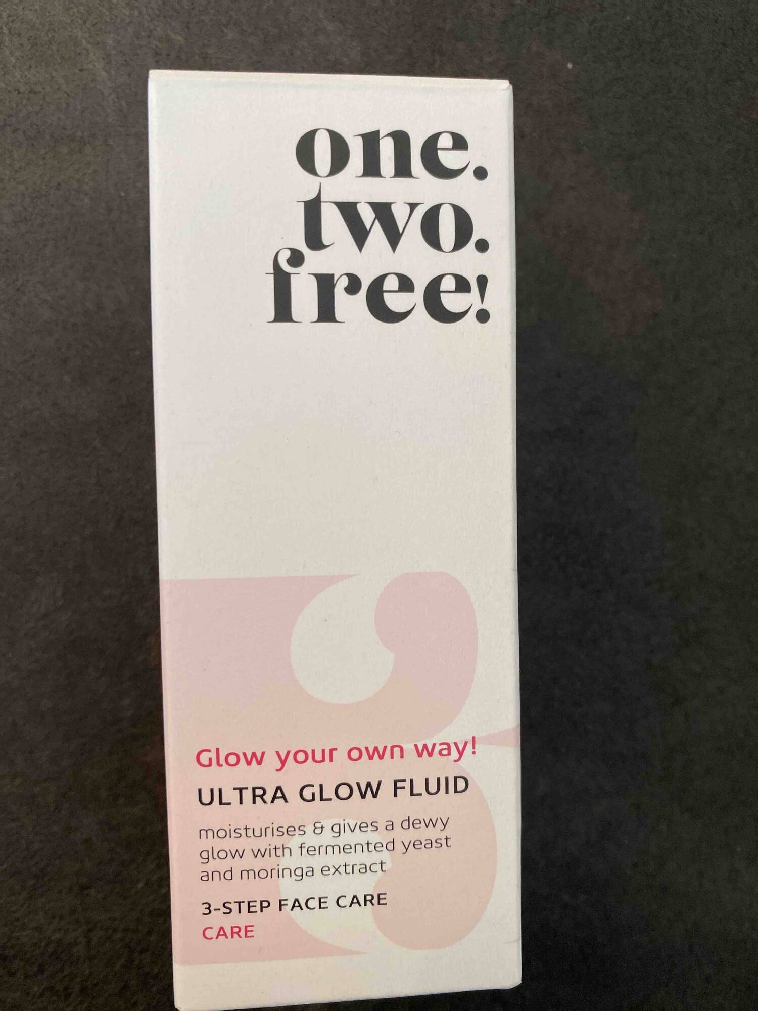 ONE.TWO.FREE! - Ultra glow fluid - 3 Step face care